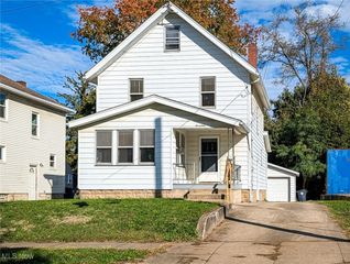 17 W Woodsdale Avenue, Akron, OH 44301
