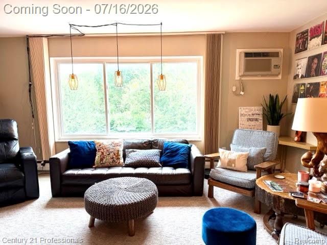 2820 Woodslee Drive 301, Royal Oak, MI 48073