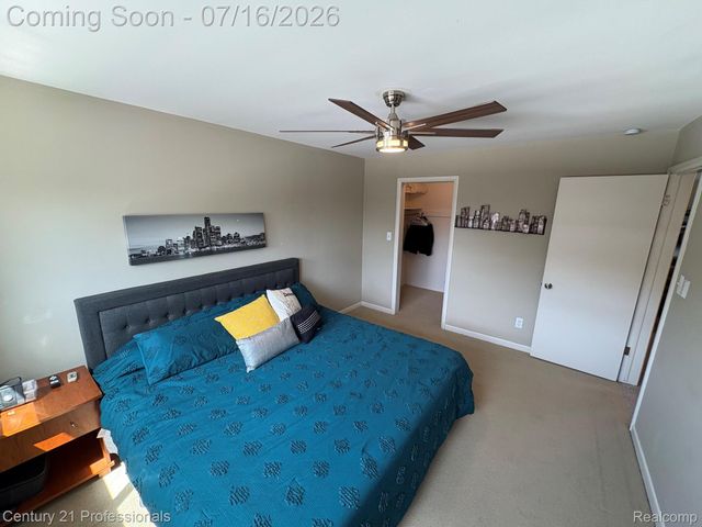2820 Woodslee Drive 301, Royal Oak, MI 48073