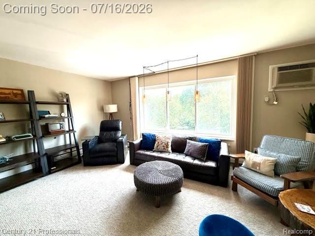 2820 Woodslee Drive 301, Royal Oak, MI 48073