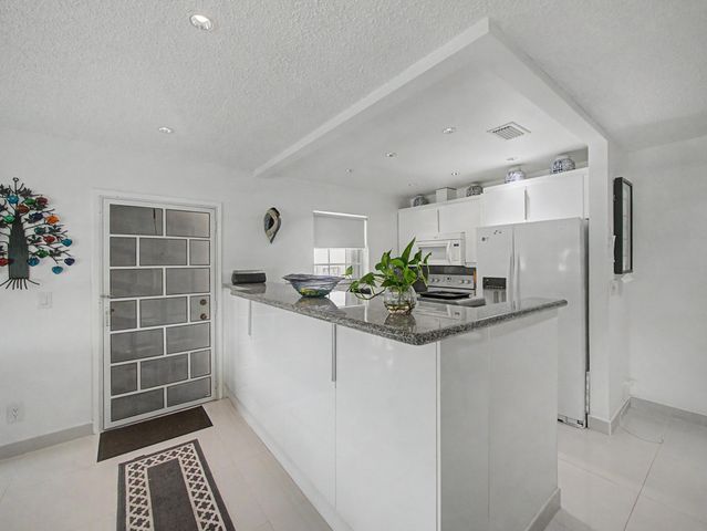 4580 NW 3rd Street D, Delray Beach, FL 33445