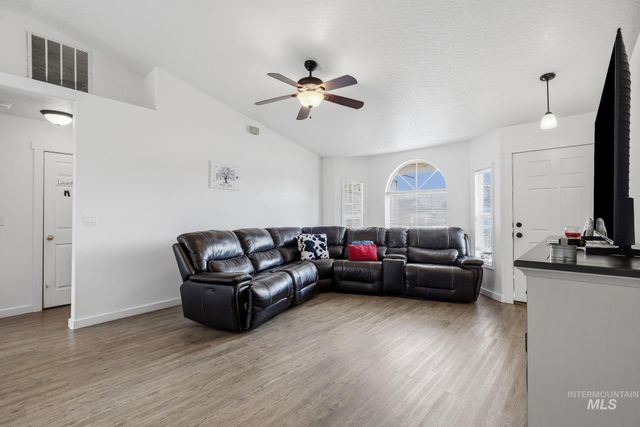 607 Laster St., Caldwell, ID 83607
