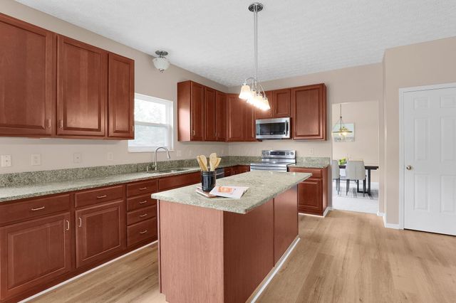 921 Mcmunn Street, Pickerington, OH 43147