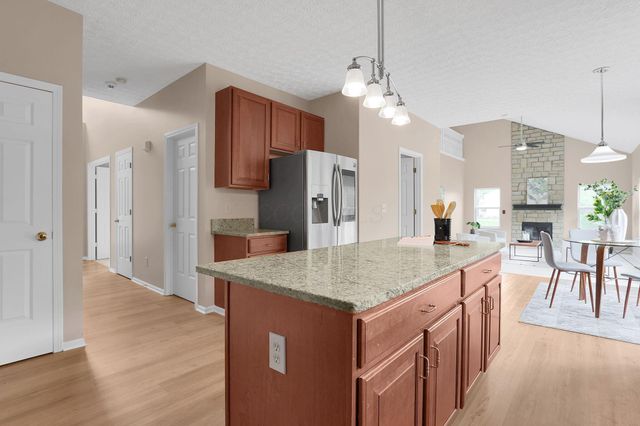 921 Mcmunn Street, Pickerington, OH 43147