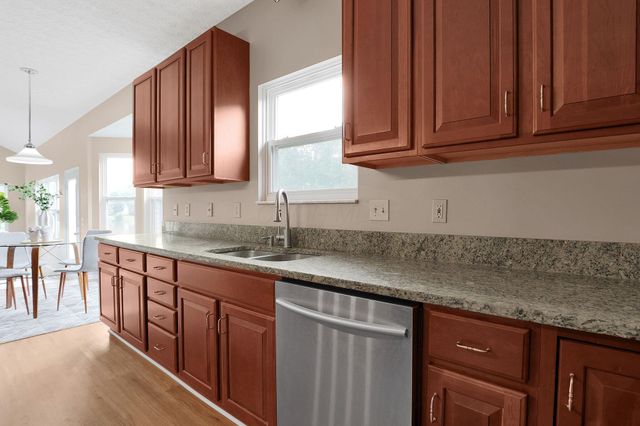 921 Mcmunn Street, Pickerington, OH 43147