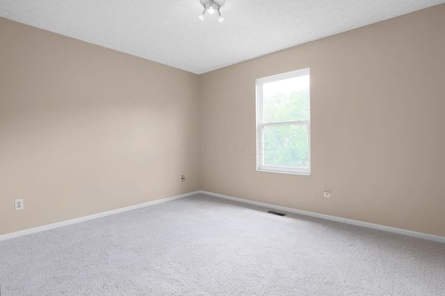 921 Mcmunn Street, Pickerington, OH 43147