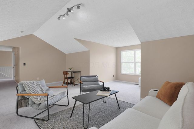 921 Mcmunn Street, Pickerington, OH 43147