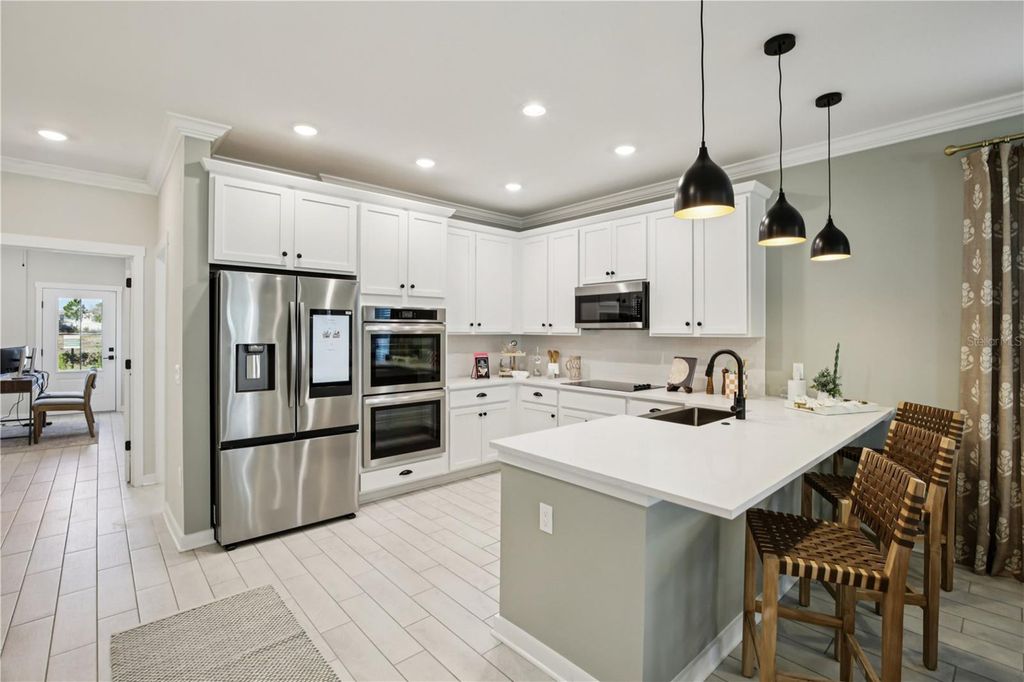 Image 5 of property listing at 15202 DYNASTY TRAIL, Nokomis, FL 34275