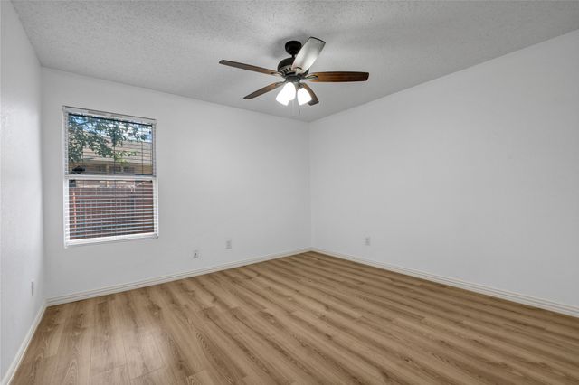 5132 Bedfordshire Drive, Fort Worth, TX 76135