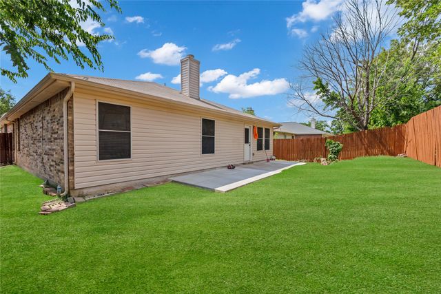 5132 Bedfordshire Drive, Fort Worth, TX 76135