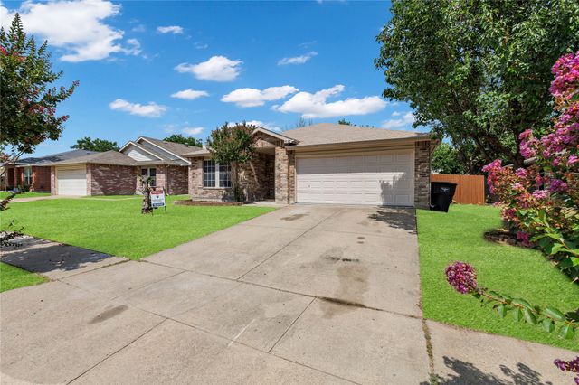 5132 Bedfordshire Drive, Fort Worth, TX 76135