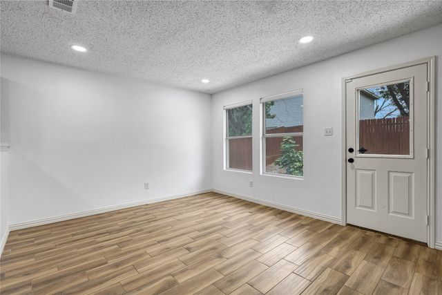 5132 Bedfordshire Drive, Fort Worth, TX 76135