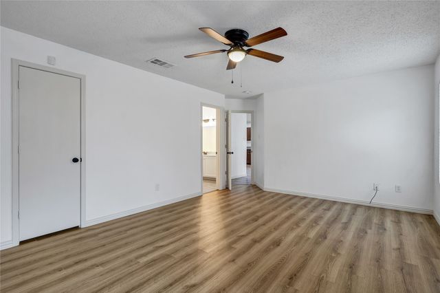5132 Bedfordshire Drive, Fort Worth, TX 76135