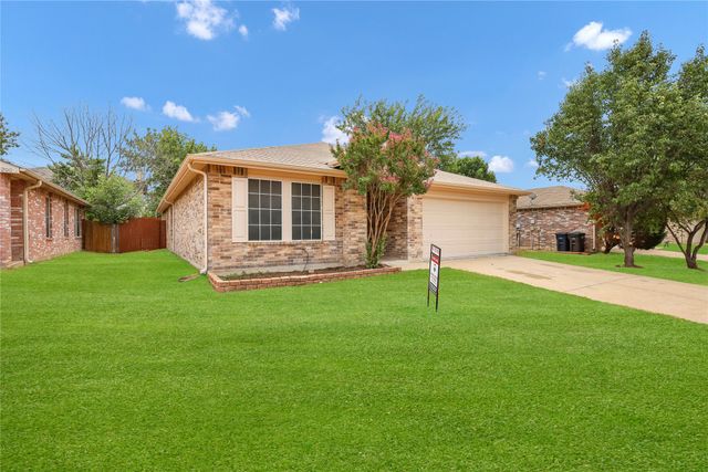 5132 Bedfordshire Drive, Fort Worth, TX 76135