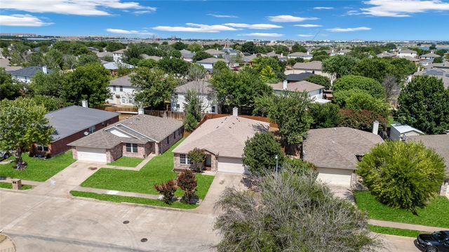 5132 Bedfordshire Drive, Fort Worth, TX 76135