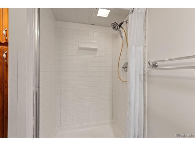 3064 S Zurich Ct, Denver, CO 80236