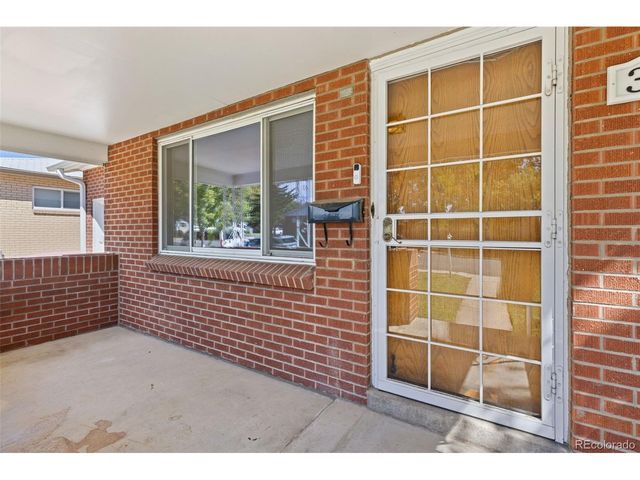 3064 S Zurich Ct, Denver, CO 80236