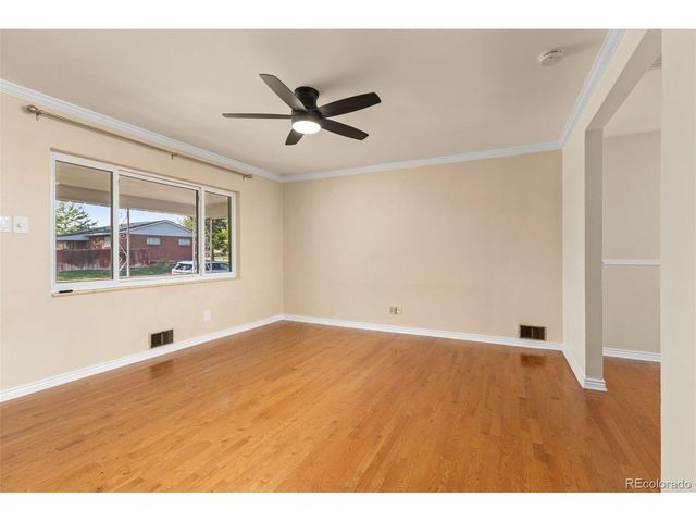 3064 S Zurich Ct, Denver, CO 80236