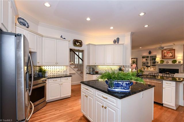 18 Heathrow Court, Greensboro, NC 27410