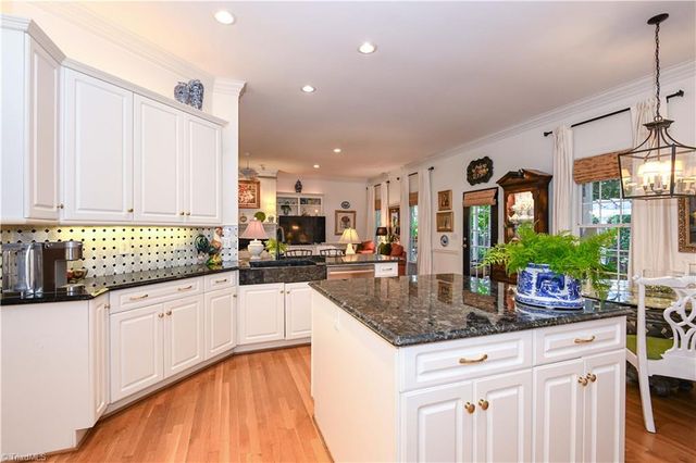 18 Heathrow Court, Greensboro, NC 27410