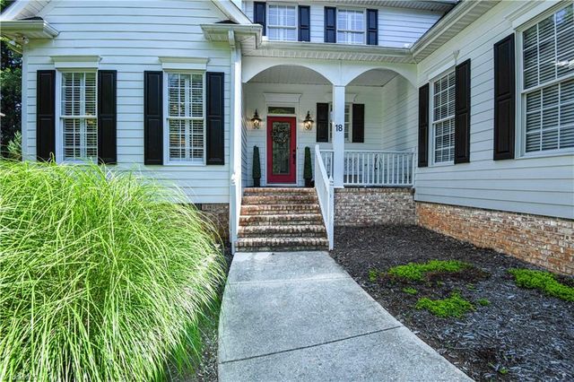 18 Heathrow Court, Greensboro, NC 27410