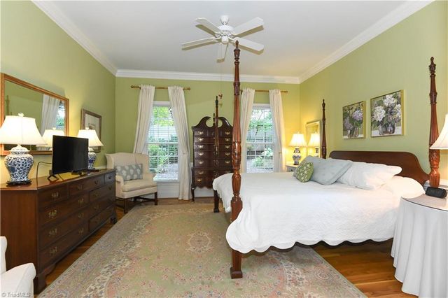18 Heathrow Court, Greensboro, NC 27410