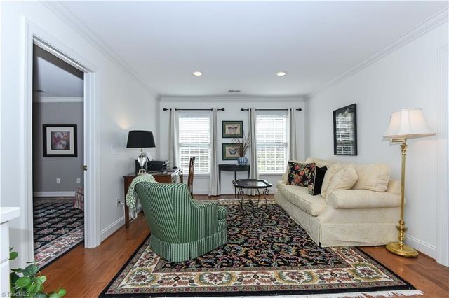18 Heathrow Court, Greensboro, NC 27410