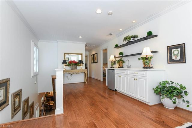 18 Heathrow Court, Greensboro, NC 27410