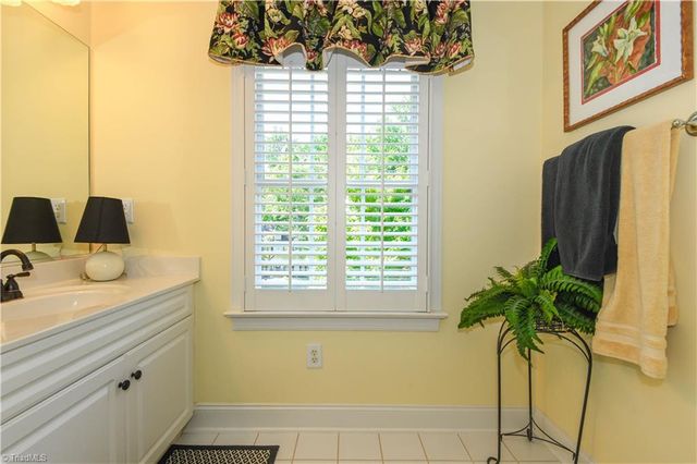 18 Heathrow Court, Greensboro, NC 27410