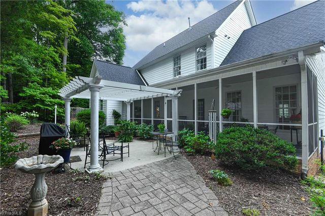 18 Heathrow Court, Greensboro, NC 27410
