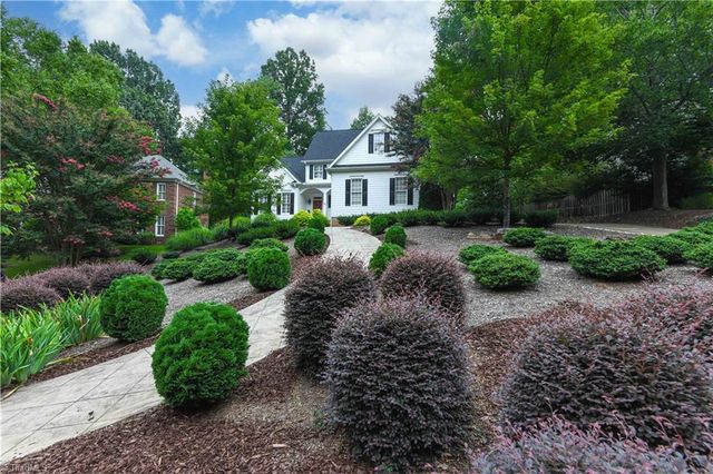 18 Heathrow Court, Greensboro, NC 27410