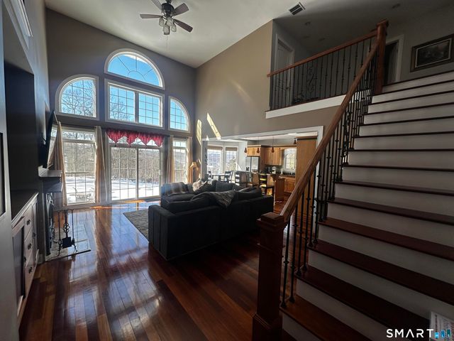 44 Old Country Road, Oxford, CT 06478