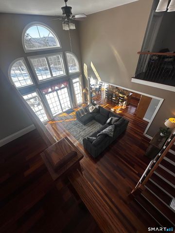 44 Old Country Road, Oxford, CT 06478