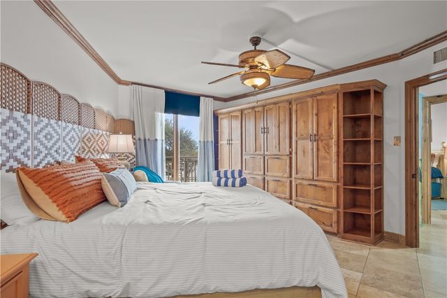 6649 Seacomber Dr 304, Port Aransas, TX 78373