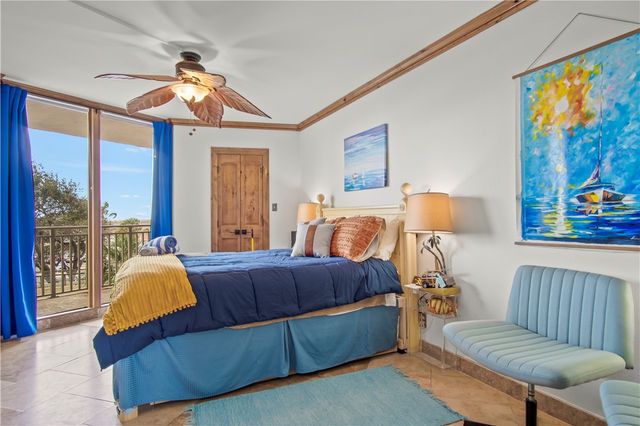 6649 Seacomber Dr 304, Port Aransas, TX 78373