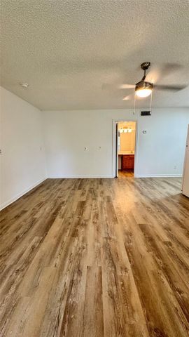 1311 Antoine Drive 122, Houston, TX 77055
