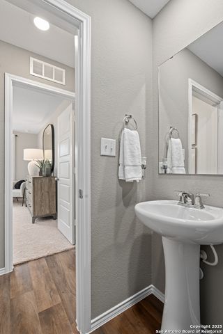 8254 Hamrick Circle, San Antonio, TX 78252