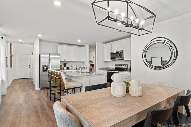 8254 Hamrick Circle, San Antonio, TX 78252