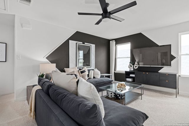 8254 Hamrick Circle, San Antonio, TX 78252