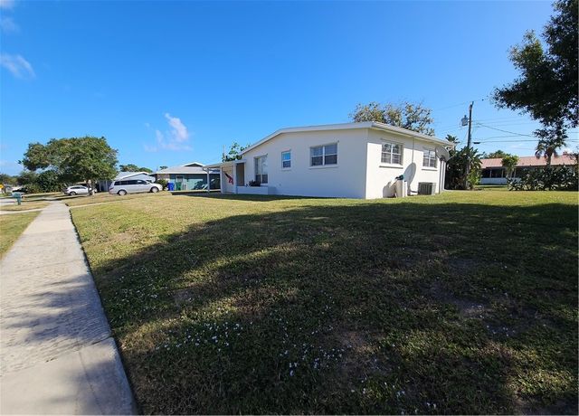 745 Schumann Drive, Sebastian, FL 32958