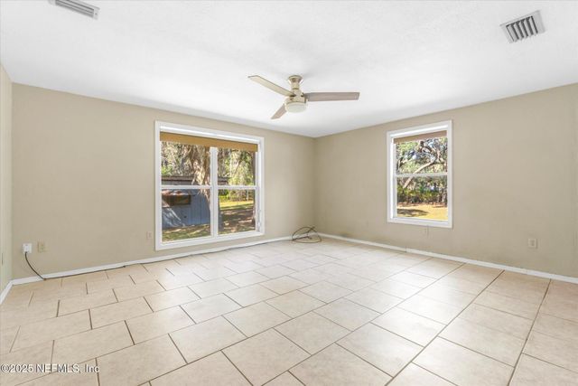 343 LAKE COMO Drive, Pomona Park, FL 32181
