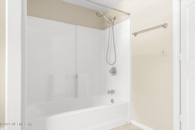 343 LAKE COMO Drive, Pomona Park, FL 32181