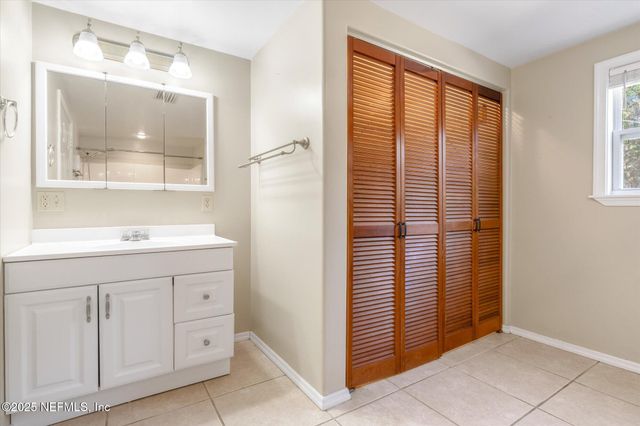 343 LAKE COMO Drive, Pomona Park, FL 32181