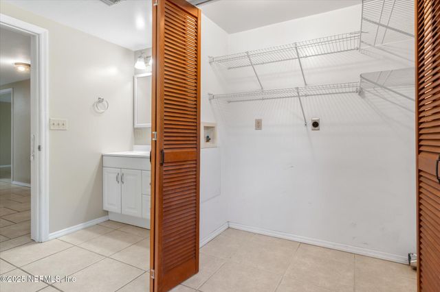 343 LAKE COMO Drive, Pomona Park, FL 32181