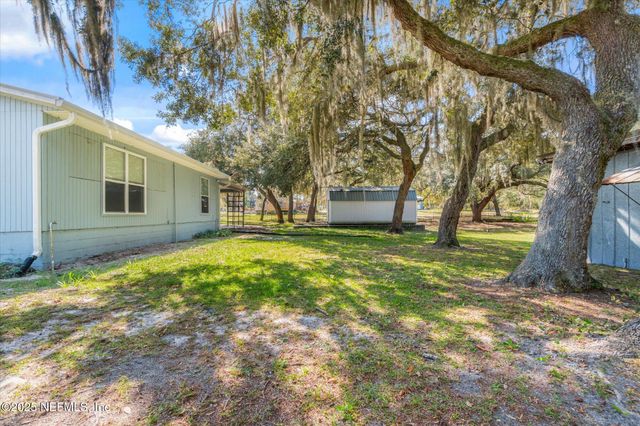 343 LAKE COMO Drive, Pomona Park, FL 32181