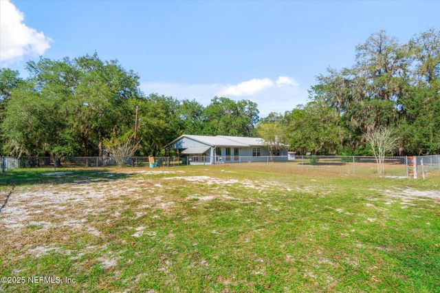 343 LAKE COMO Drive, Pomona Park, FL 32181