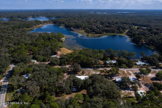 343 LAKE COMO Drive, Pomona Park, FL 32181