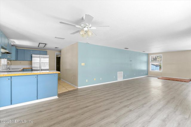 343 LAKE COMO Drive, Pomona Park, FL 32181