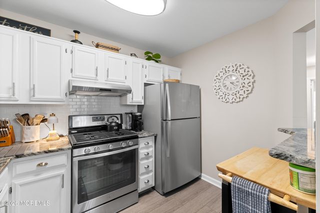 94 Briarwood Court, Howell, NJ 07731