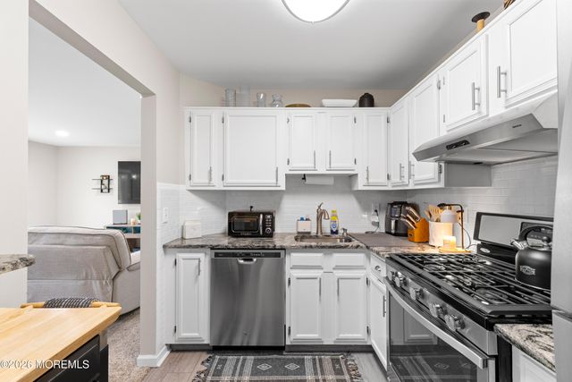 94 Briarwood Court, Howell, NJ 07731
